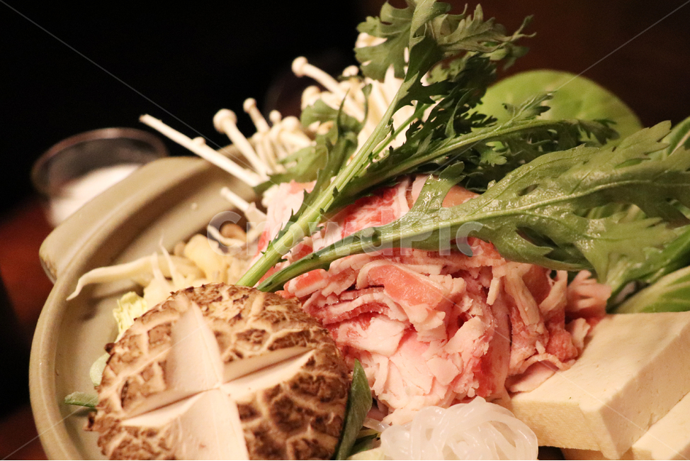 food,cook,meal,dishes,foodreserves,나베,전골,음식,외식,국물요리,버섯,샤브샤브,분위기요리,요리,nabe,hotpot