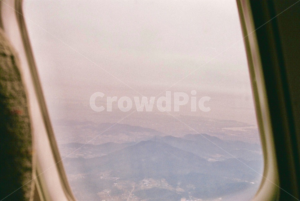 자연,비행기,창문밖,구름,풍경,감성사진,색감,분홍색,맑음,필름카메라,cloud,pink,sky,color,colorsense,window,plane,쓸쓸함,감성,sensible,feeling,교통,교통수단,traffic,transportation
