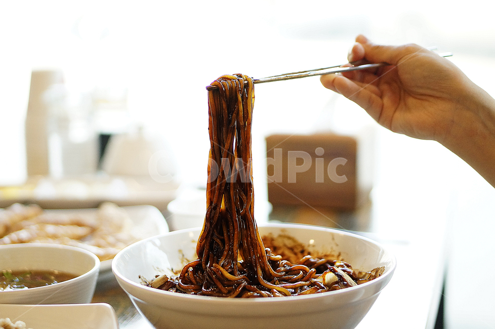 짜장면,중화요리,중국집,젖가락,인간,사람,면요리,meal,food,요리,음식,식재료,요리,food,cook,meal,dishes,food reserves,면류,면요리,noodles,중식,중국음식,중화요리,chinese food,chinese dishes,chinese meal,chinese cook