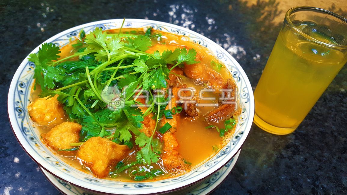 음식,베트남,베트남음식,동남아음식,food,streetfood,vietnam,vietnamesefood,길거리음식,현지음식,로컬음식,식사,meal,후에,hue,huefood