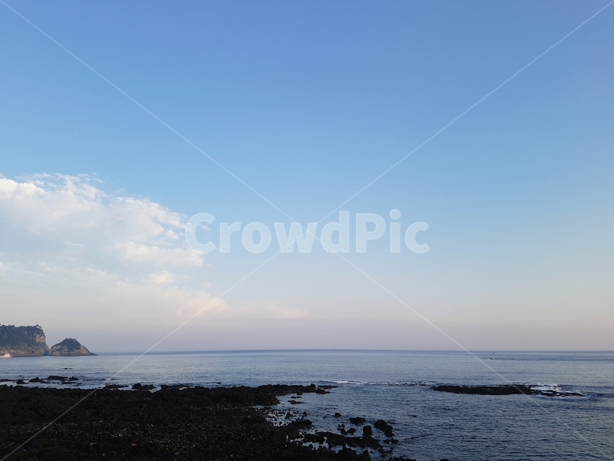 자연,해안선,ocean,바다,sea,하늘,sky,자연,풍경,nature,landscape,outdoors,옥외,land,땅,shoreline,water,물,대양,building,건물,architecture,건축물