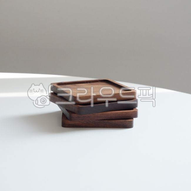 코스터,받침,컵받침,테이블용품,테이블웨어,홈카페용품,홈카페,우드,나무,우드코스터,wood,목재