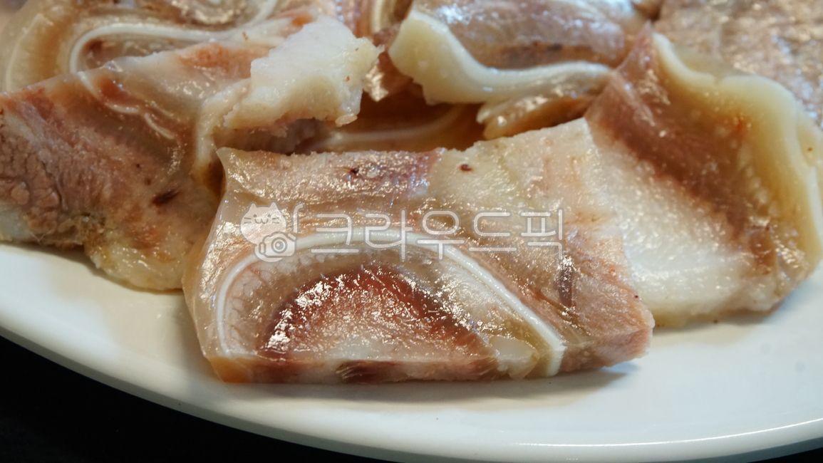 meal,head meat,meat,pork,cold cuts,food,head fish