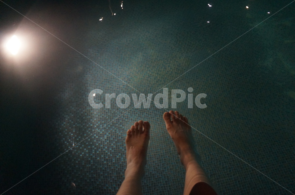 발,수영장,생각,수영전,물,풀장,pool,호텔,호텔수영장,야외수영장,waterpool