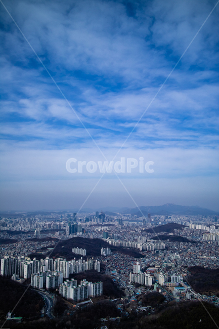 서울,전망,산정상,관악산,전경,하늘,파란하늘,구름,흰구름,날씨,건물,빌딩,도시,산봉우리,관악구,호암산,맑은날씨,도시풍경,풍경,회색건물,흰색,검정색,나무,숲,마을,스카이,한국도시풍경,한국도시경관,경관,정상,city,blue,bluesky,seoul,landscape,자연,nature,tree,village,building,도시,풍경,city,landscape,한국도시풍경,한국도시경관,korea cityscape,경치,outdoors,옥외,scenery,aerial view,조감도