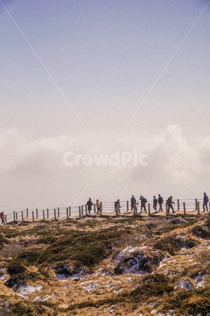 산,등산,구름,꼭대기,정상,peak,mountain,cloud,자연,풍경,nature,landscape,outdoors,옥외,ground,바닥