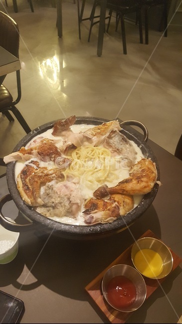 치킨,퓨전요리,안주,이색요리,외식,이색