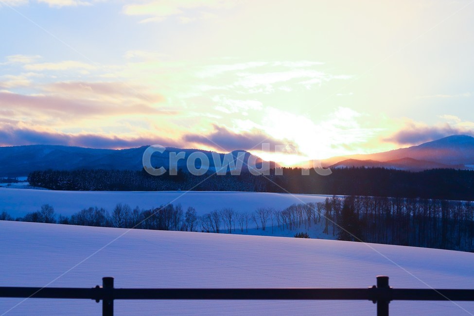 선셋,훗카이도,만년설,겨울산,등산,일본,삿포로,sunset,울타리,겨울,계절,winter,season,자연,풍경,nature,landscape,해외,외국,세계,foreign,oversea,world,세계자연풍경,해외자연풍경,외국자연풍경,world nature landscape,outdoors,옥외,light,빛,flare,플레어