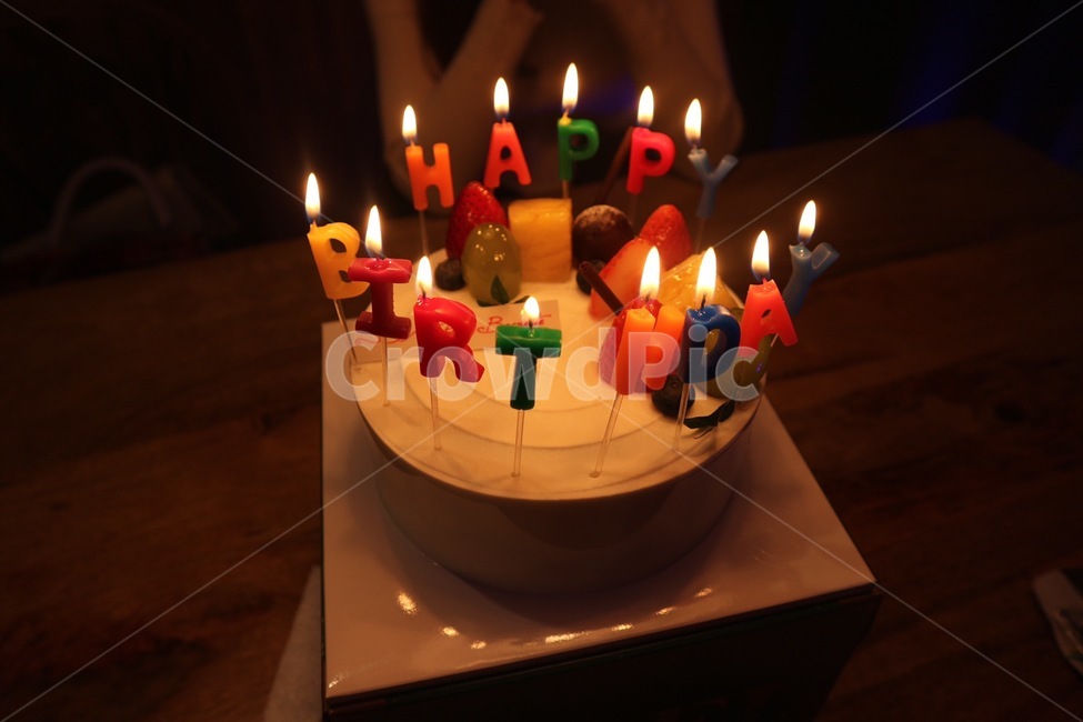 생일,cake,케이크,기념일,파티,party,birthday,행복,축하,촛불,초,사랑,기념,기록,anniversary,happy,생크림케이크,생크림,food,음식,dessert,디저트,기념일,축하,anniversary,congratulation,celebrate,celebration,음식,식재료,요리,food,cook,meal,dishes,food reserves,빵,bread