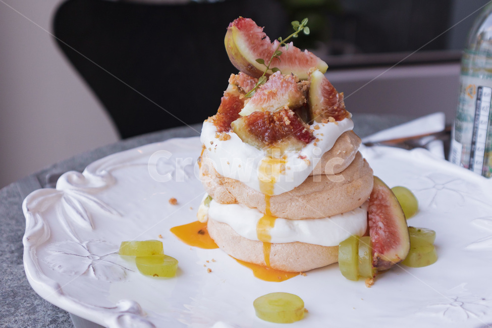 파블로바,dessert,디저트,creme,크림,cream,food,음식,음식,식재료,요리,food,cook,meal,dishes,food reserves,디저트,간식,후식,dessert,snack