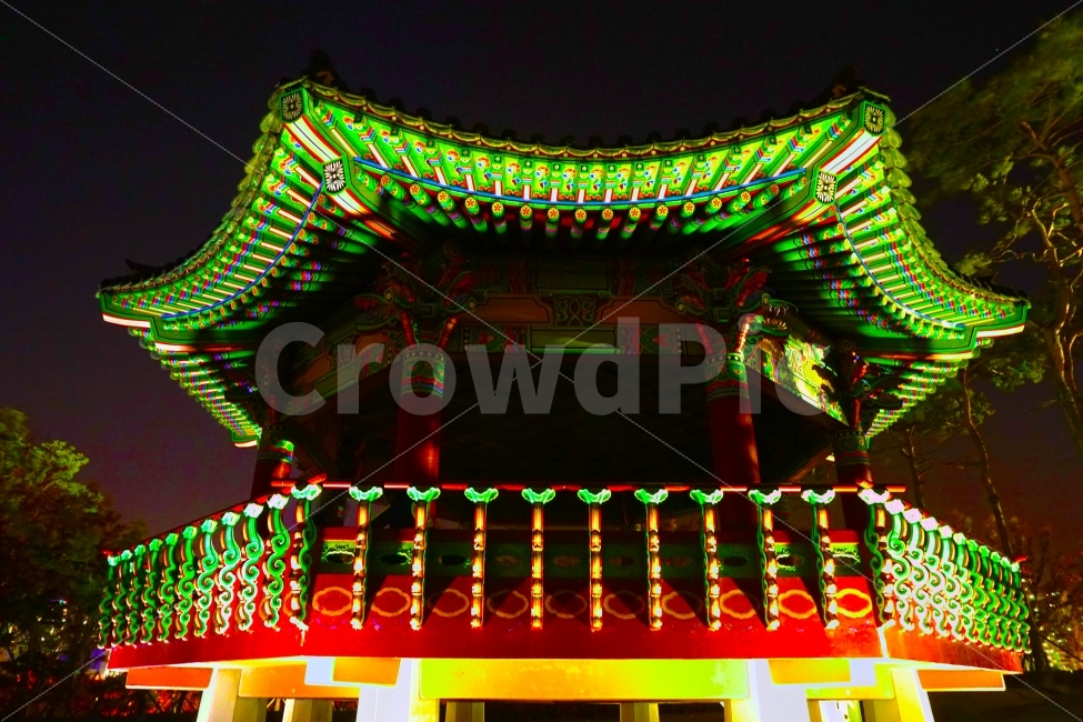 정자,한국,korea,부산시민공원,야간,야경,밤,풍경,nightscape,night,landscape,한국전통,한국문화,korean traditional,korean culture,건축물,건물외관,exterior,building,structure,architecture,construction,건물,pagoda,탑,shrine,신사,worship,예배