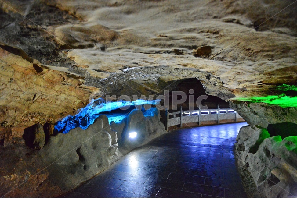 cave,동굴,nature,자연,landscape,경치,outdoors,옥외,scenery,풍경,중국,장가계,황룡동굴,불빛,야경