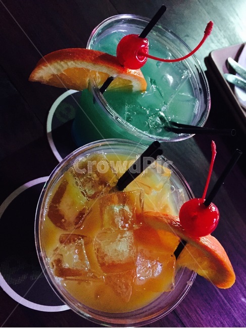 괌,칵테일,뇨끼,음료,과일,블루,체리,오렌지,cocktail,beverage