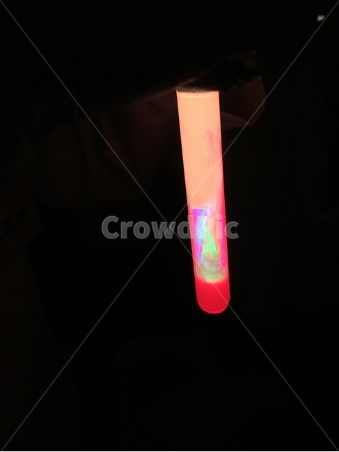 화학실험,실험,화학,과학실험,형광물질,과학,실험실,형광반응,실험모습