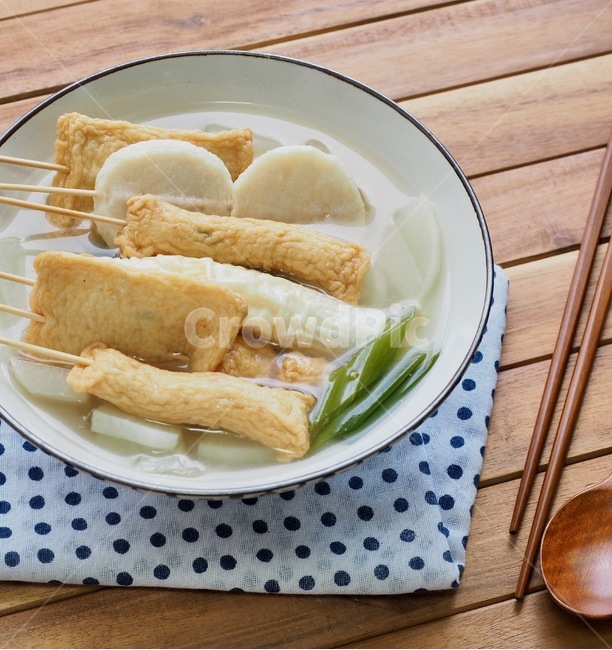 어묵,아시아음식,음식,일본음식,어묵탕,오뎅,꼬치어묵,배경,국물음식,fishcake,asianfood,food,japanesefood,skeweredfishcake,background,soup,음식,식재료,요리,food,cook,meal,dishes,food reserves