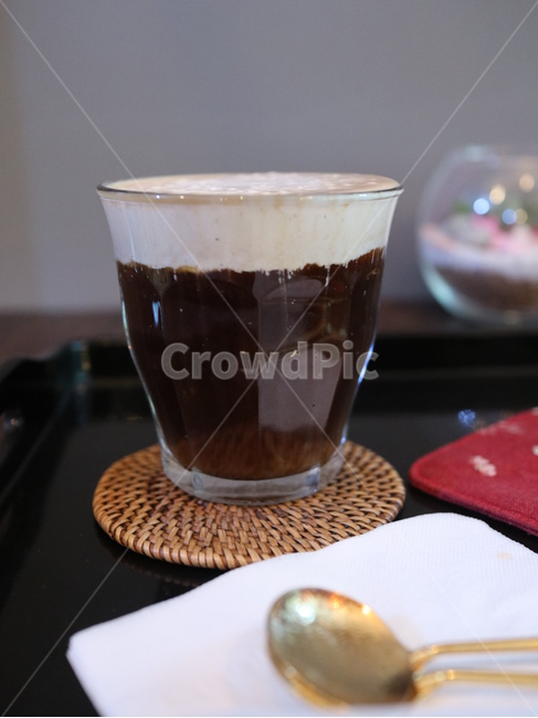 카페,커피,아인슈페너,바닐라크림,크림,coffeecup,cup,커피컵,마실것,beverage,커피,카페,coffee,cafe