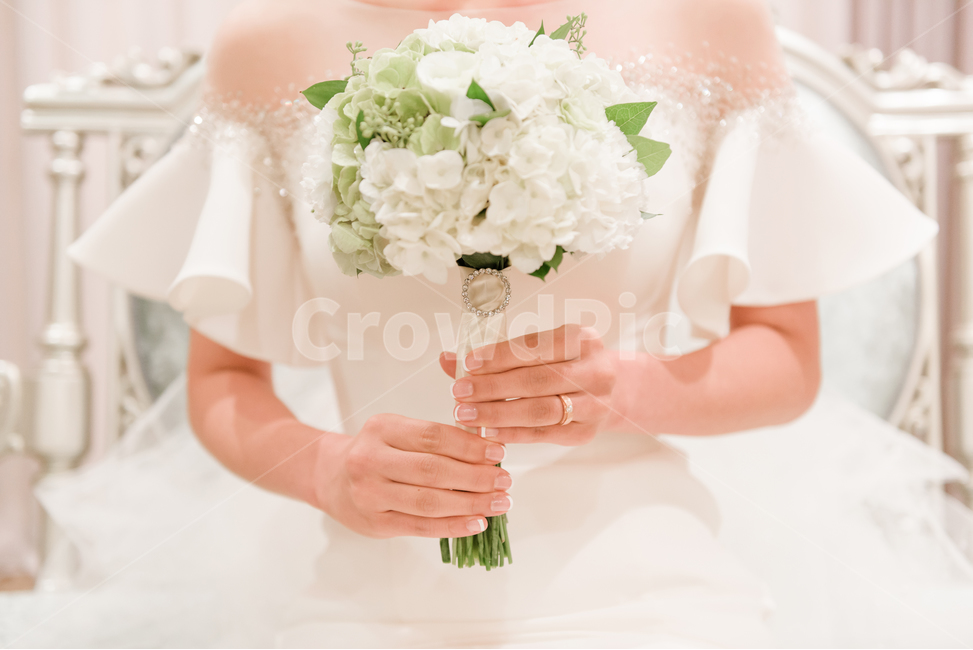 결혼,식물,꽃부케,신부,웨딩드레스,머메이드,person,blossom,flowerarrangement,꽃꽂이,flower,꽃,결혼,혼례,웨딩,wedding,marriage,marry
