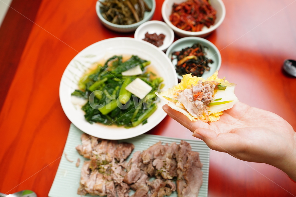 음식,고기,육류,육식,김치,물김치,한식,한국,안주,반찬,먹거리,푸드,보쌈,수육,meal,식사,food,식품,음식,식재료,요리,food,cook,meal,dishes,food reserves