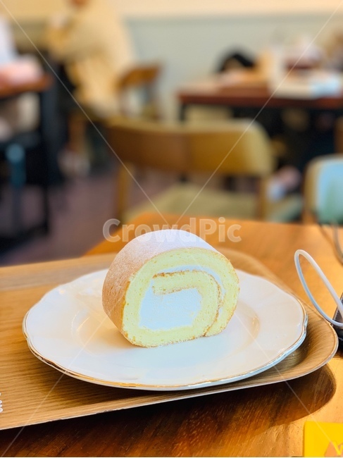 달콤,지칠때,시원한음료,빵,생크림,카페