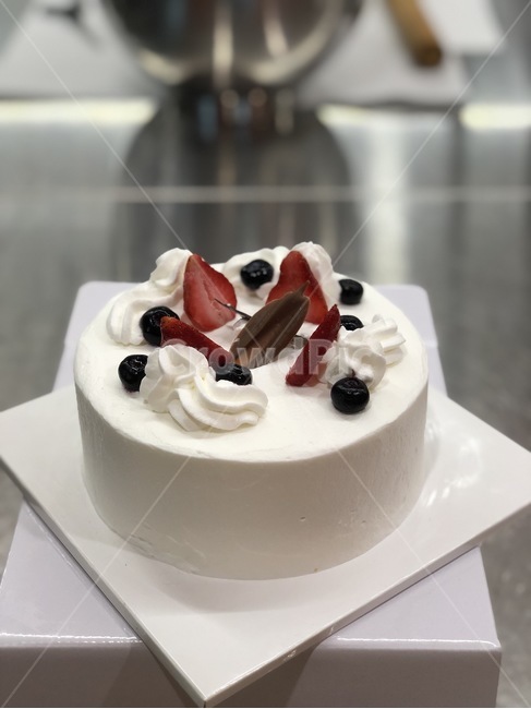 cake,strawberry,food,handmade,dessert,수제,제과,맛,음식,기념일,축하,anniversary,congratulation,celebrate,celebration,음식,식재료,요리,food,cook,meal,dishes,food reserves