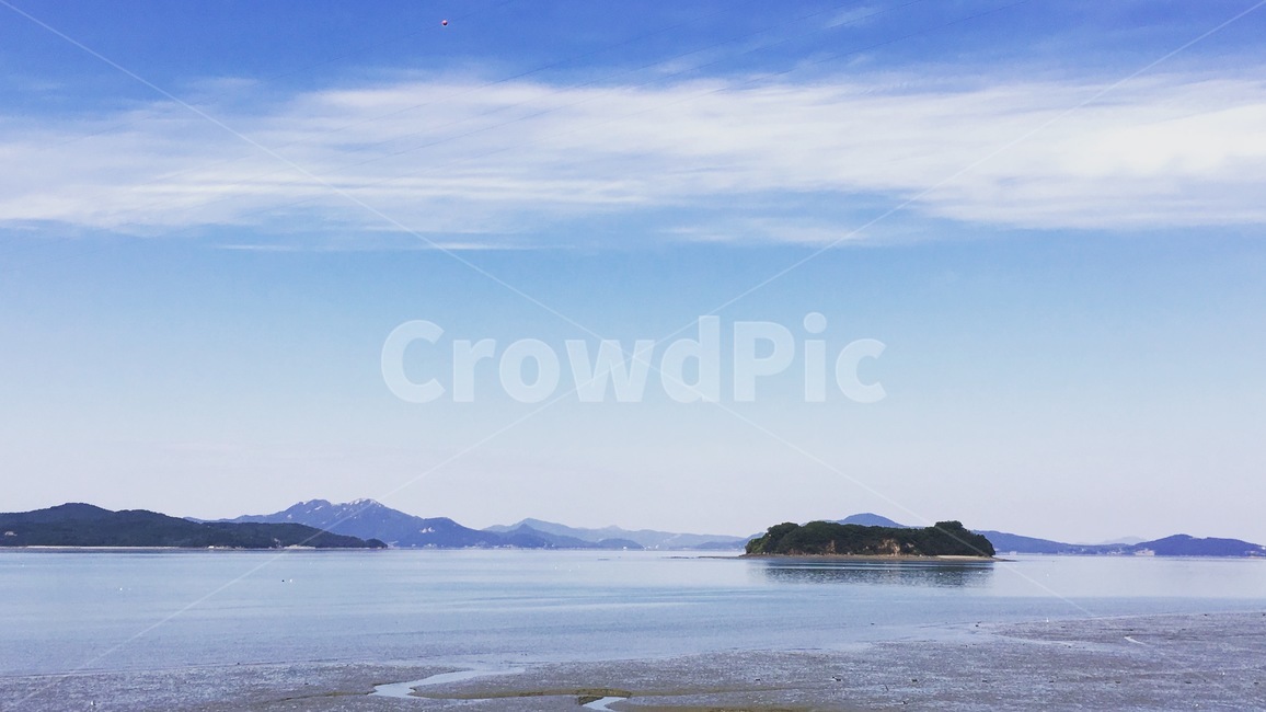 하늘,구름,파랑,맑음,섬,경치,반사,자연,풍경,nature,landscape,land,땅,outdoors,옥외,ocean,대양,sea,바다,water,물,shoreline,해안선,coast,연안,island