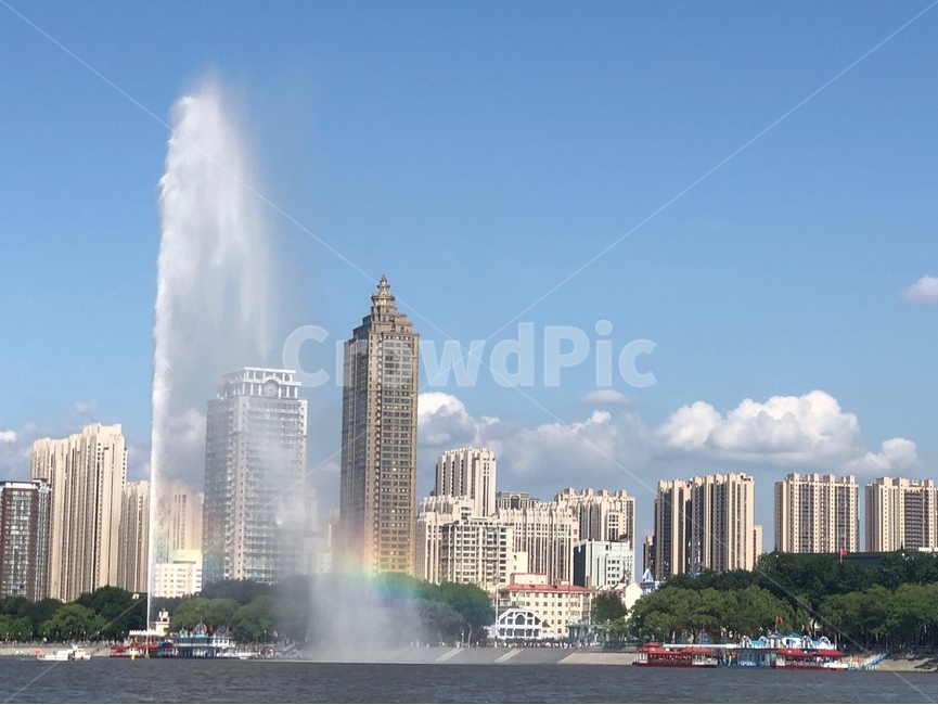 분수,분수쇼,관광,물,강,바다,분수대,무지개,무지개쇼,rainbow,fountain,water,building,city