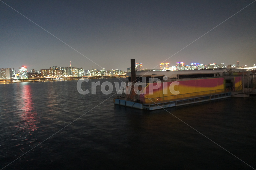야경,감성,강,건물,빌딩,배,보트,boat,야경,밤,풍경,nightscape,night,landscape,transportation,교통,vehicle,차량,watercraft,선박,ferry,나룻배