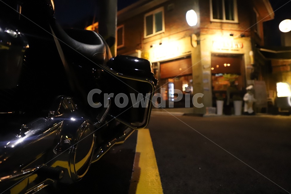 오토바이,바이크,아스팔트,bicycle,asphalt,야경,밤,풍경,nightscape,night,landscape