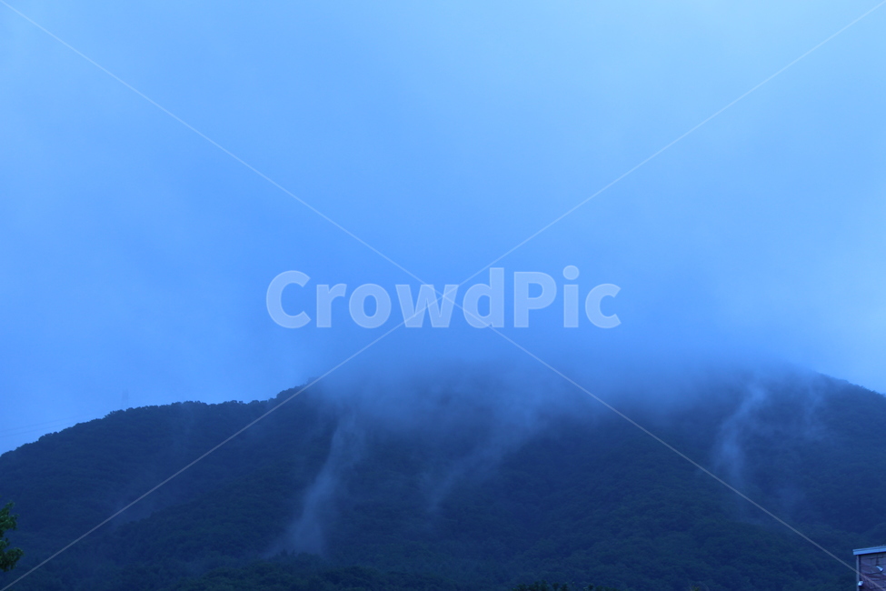 하늘,산안개,산,푸른하늘,안개,자연,풍경,nature,landscape,outdoors,옥외,weather,날씨