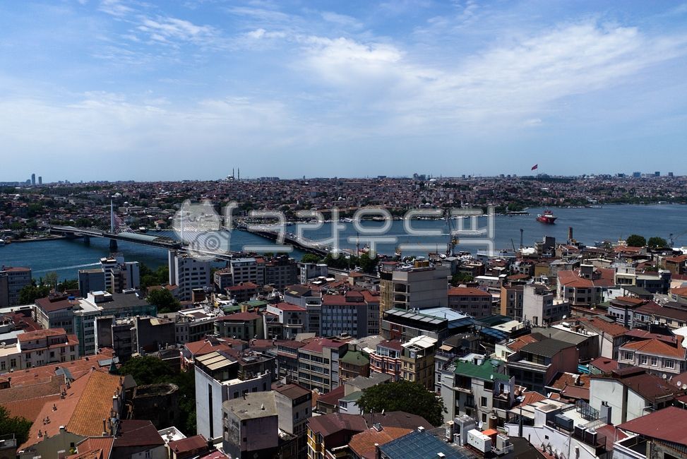 Istanbul,Istanbul view,city view,strait,Turkey,Bosphorus Strait,Constantinople,Istanbul Province,Western Turkey,European Capital of Culture,a different city