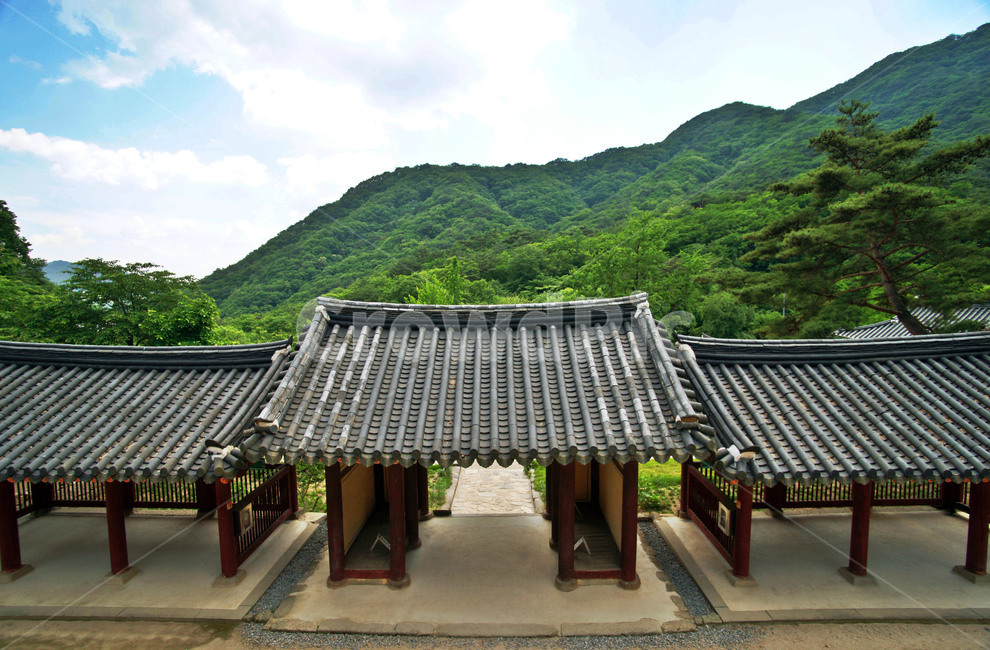 회전문,보물제164호,조선시대,보우대사,청평사,오봉산,고건축,1555년,윤장대,한국전통,한국문화,korean traditional,korean culture,건축물,건물외관,exterior,building,structure,architecture,construction