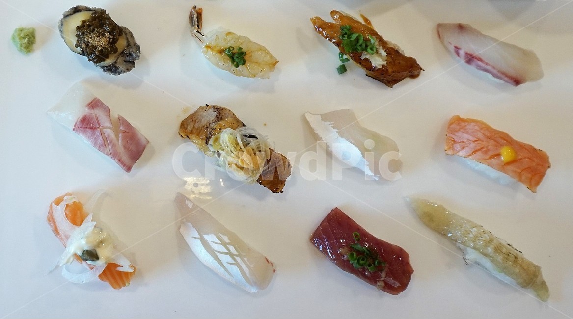 초밥,생선회,생선,바다,바닷가,먹다,스시,일식집,광어,밥,전복,맛있다,맛있는,일식,일본,일본의,일식의,food,cook,meal,dishes,수산물,해산물,fisheryproducts,seafood,일본요리,japanesefood,연어초밥,연어,음식,식재료,요리,일본음식,japanesedishes,장어,회,날것,생것,싱싱한,신선한,참치,와사비,새우,생새우,먹음직,먹방,맛집,오징어,오징어회,회초밥,점심,식사,점심식사,저녁식사,장어초밥,외식,회식,재료,새우초밥,하얀접시,음식,식재료,요리,food,cook,meal,dishes,food reserves,수산물,해산물,fishery products,seafood,일식,일본음식,일본요리,Japanese food,Japanese dishes,Japanese meal,Japanese cook