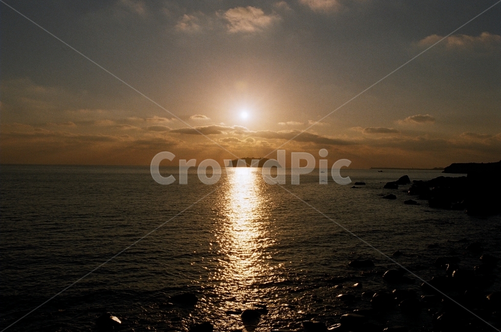 제주도,바닷가,하늘,해질녁,필름,자연,풍경,nature,landscape,한국자연풍경,한국자연경관,korea nature landscape,제주도,jeju,jeju island,light,빛,flare,플레어,sunlight,햇빛,outdoors,옥외
