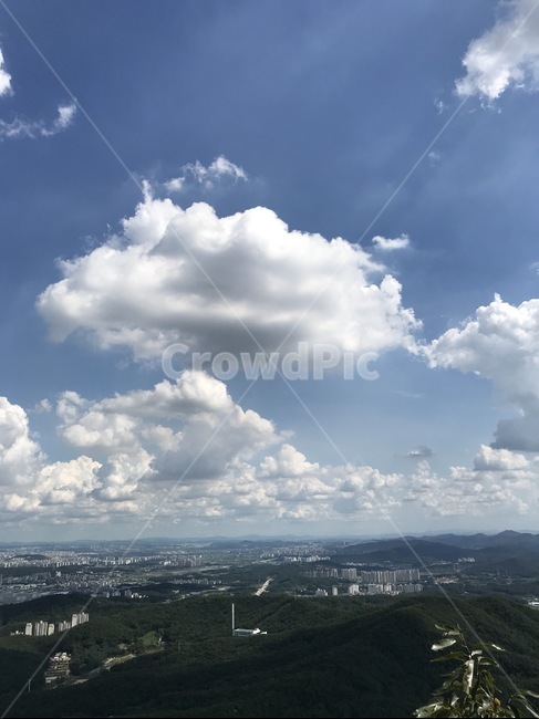 구름,산,정상,하늘,맑은하늘,등산,하루,풍경,landscape,맑은날,여름,자연,풍경,nature,landscape,outdoors,옥외,sky,azure sky,푸른 하늘