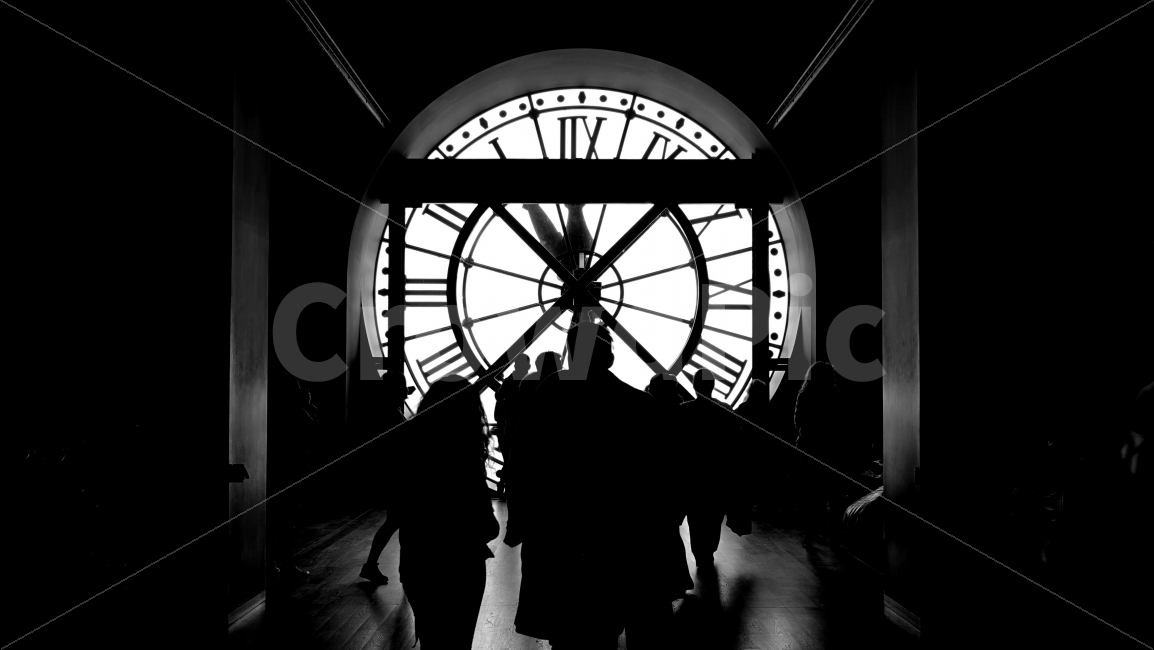 시계,흑백사진,사람,그림자,실루엣,시계탑,거대함,어두움,검정,로마숫자,박물관,clock,black,white,people,human,shadow,dark,museum,파리,프랑스,여행,해외,세계,paris,france,travel,trip,abroad,남자,여자,남성,여성,사람들,랜드마크,landmark,tourist attraction,한국랜드마크,한국관광지,한국명소,korea landmark,korea tourist attraction,사람들,대중,군중,other people,crowd,인물실루엣,사람실루엣,character silhouette,human silhouette,흑백,모노톤,monochrome,black and white,인간,person