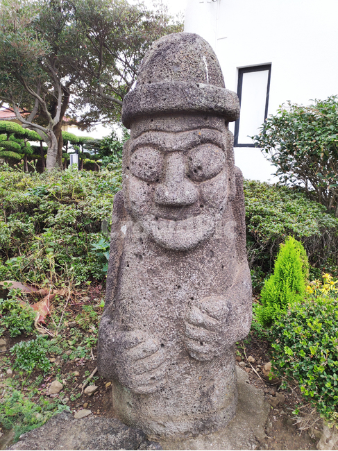 제주,jeju,돌하르방,제주명물,dolhareubang,specialattractionforjeju,famous,조각상,동상,석상,조형물,statue,bronze statue,stone statue