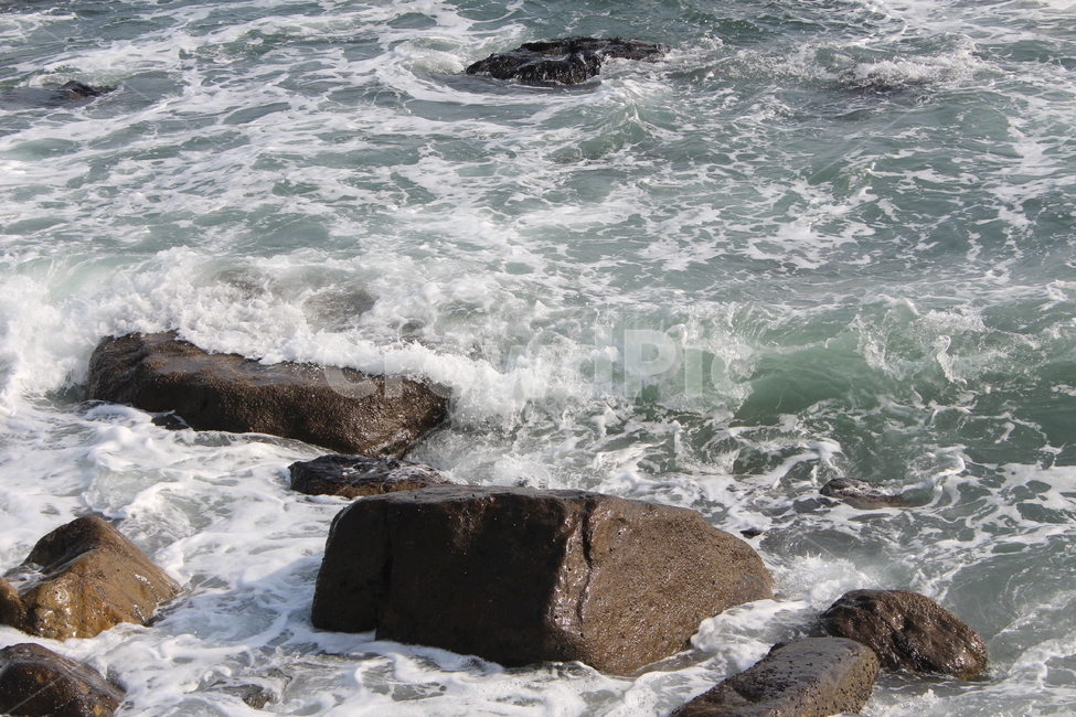 바닷가,갯바위,파도,파도치는바다,바위와파도,자연,풍경,nature,landscape,ocean,대양,sea,바다,outdoors,옥외,water,물,sea waves