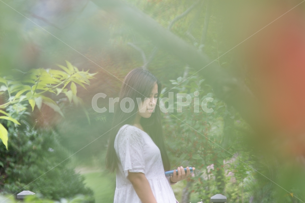 인물,풍경,나무,초록색,여자,portrait,landscape,tree,green,girl,사람,인물,인간,human,person,여성,여자,woman,female,lady,감성,sensible,feeling