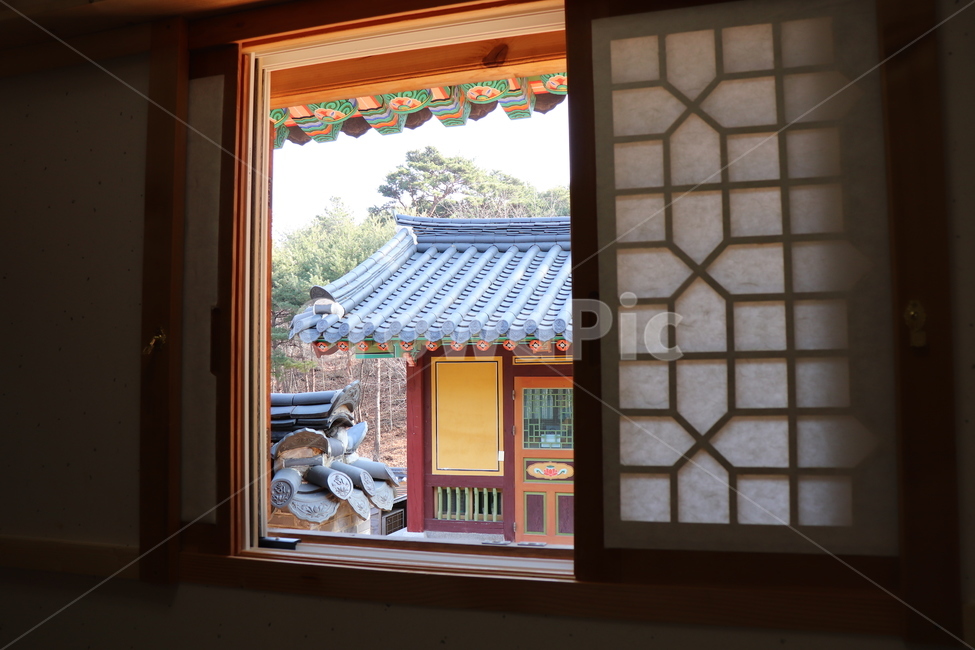 building,건물,architecture,건축물,worship,신사,shrine,신전,temple,예배,절,전통,traditional,한국전통,한국문화,korean traditional,korean culture