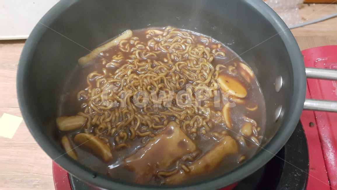 떡볶이,라볶이,짜파게티,국물떡볶이,국물라볶이