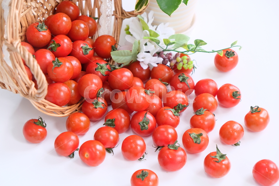 Cherry tomato,fruit,tomato,vegetable,vegetables,food,fresh,droptomato