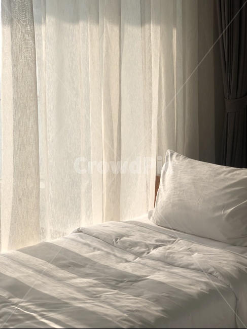 furniture,가구,bed,침대,cozy,comfortable,편안한,휴식,호텔,채광,hotel,인테리어,실내디자인,interior design