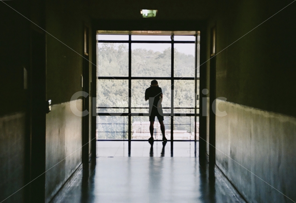 인물,사람,people,person,실루엣,풍경,landscape,그림자,빛,light,감정,emotion,감성사진,사람,인물,인간,human,person,인물실루엣,사람실루엣,character silhouette,human silhouette,flooring,바닥,floor,corridor,복도