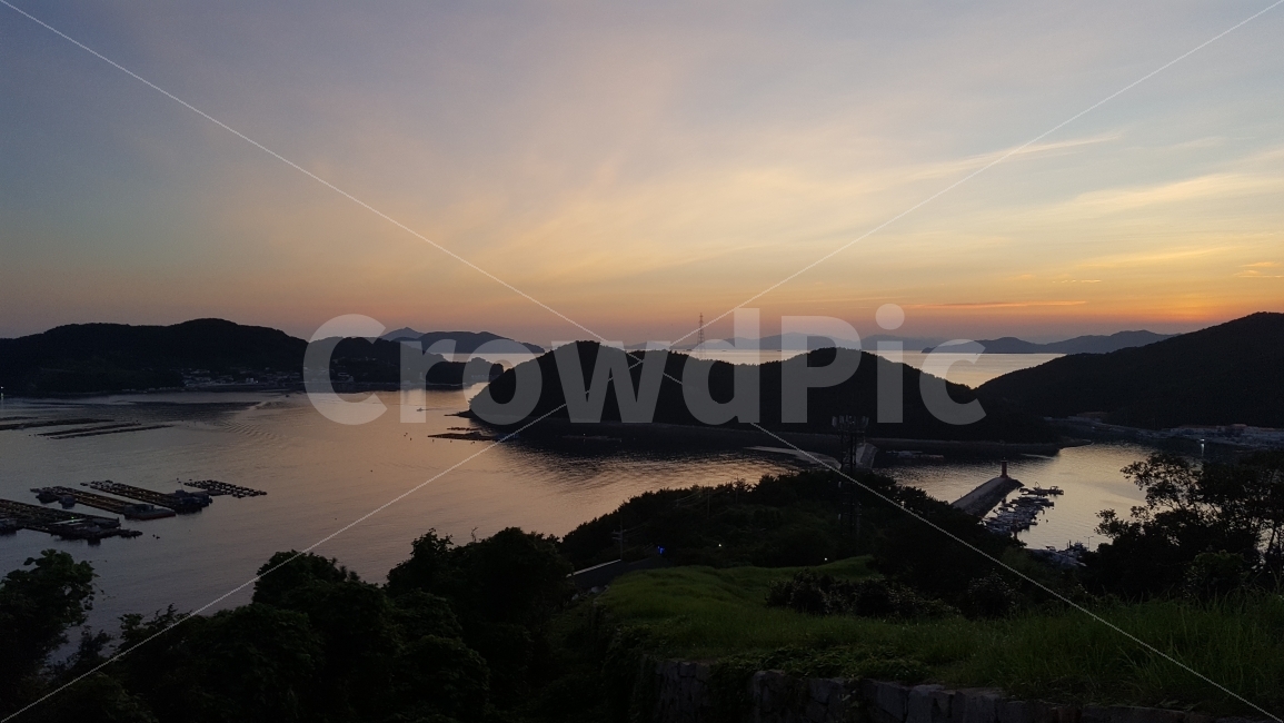 여행,travel,여행사진,국내여행,혼자여행,사진,배경사진,배경,이쁜사진,색감,색감좋은사진,통영,통영여행,일몰,노을,주황빛,바다,풍경,풍경사진,자연,풍경,nature,landscape,outdoors,옥외,land,땅,sea,ocean,대양,water,물,shoreline,해안선,promontory,곶