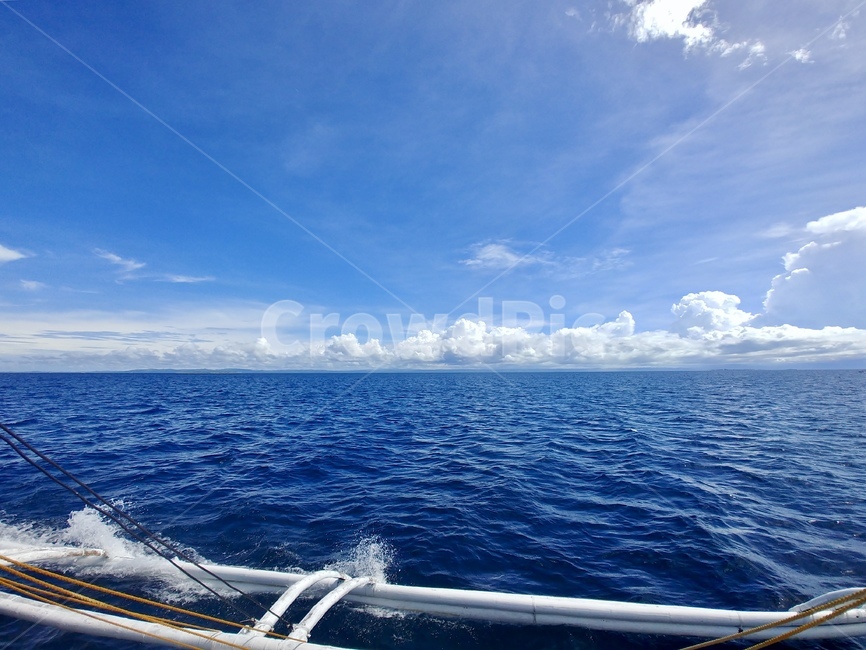 watercraft,선박,바다,파란색,수평선,물