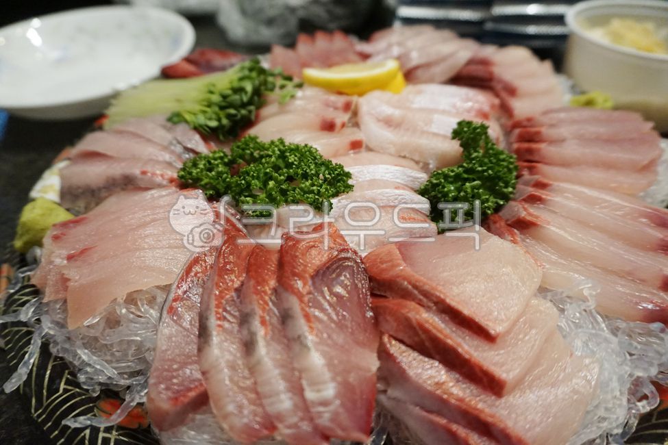 fish,Assorted raw fish,episode,sashimi,Assorted sashimi,defense club,food