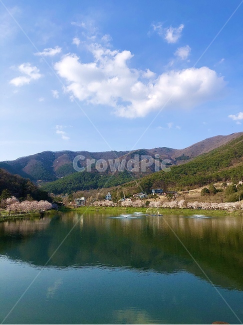 nature,자연,outdoors,옥외,water,물,lake,호수,저수지,풍경,경치,산,구름,하늘