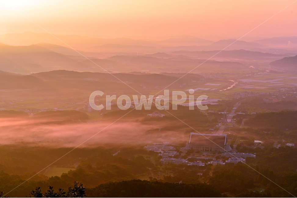 플레어,light,빛,nature,자연,landscape,경치,outdoors,옥외,scenery,풍경,dawn,새벽,redsky,붉은하늘,sky,하늘,weather,날씨,flare,충남,천안,흑성산,독립기념관,흑성산운해,독립기념관아침,일출,여명,아침,운해