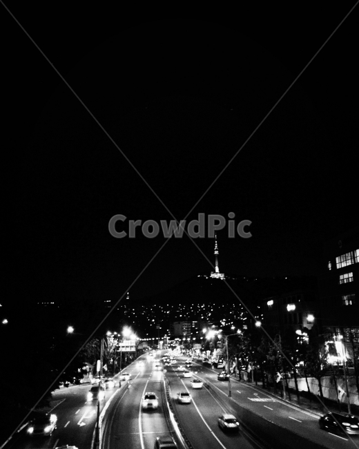 흑백,이태원,남산,자동차,도로,육교,야경,밤,풍경,nightscape,night,landscape,도시,city,한국도시풍경,한국도시경관,korea cityscape,흑백,모노톤,monochrome,black and white,교통,교통수단,traffic,transportation,road,asphalt,아스팔트,car,차,vehicle,차량,automobile,freeway,고속 도로,highway,고속도로