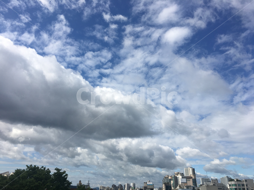 하늘,구름,건물,하늘색,sky,cloud,skyblue